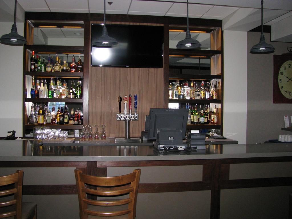 Billy Barker Casino Hotel Quesnel Ngoại thất bức ảnh